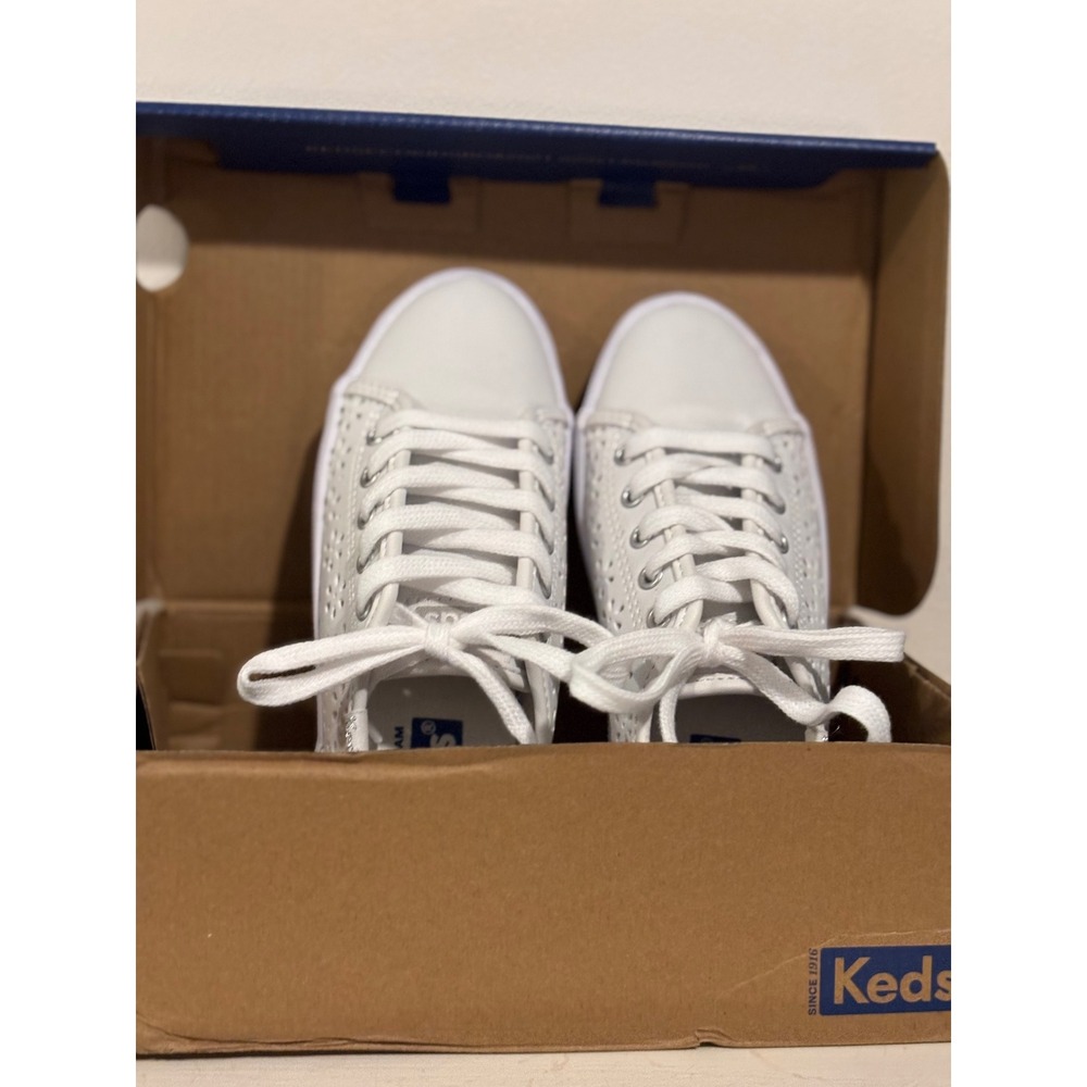 Keds Kickstart Sneaker Kids 11 M White Floral Perforated Memory Foam Lace Up NIB